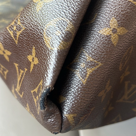 Authentic Louis Vuitton Artsy LV Monogram Brown Tan - Picture 14 of 16